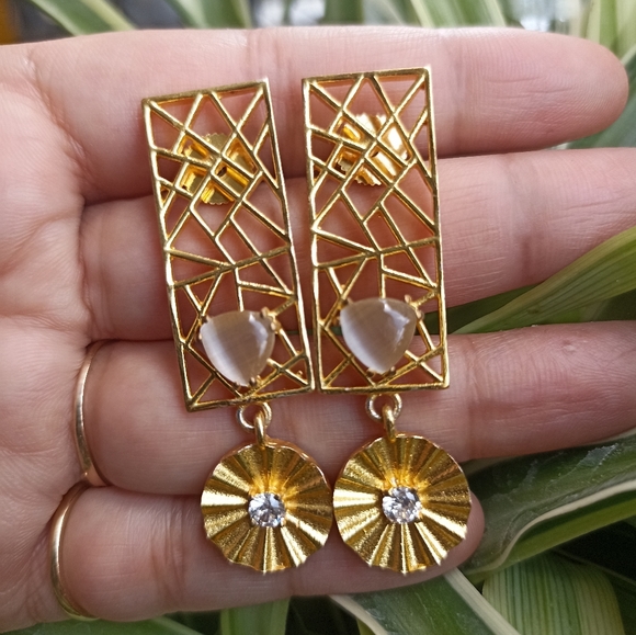 Handmade gold platted stone studded contemporary earrings - Picture 9 of 11